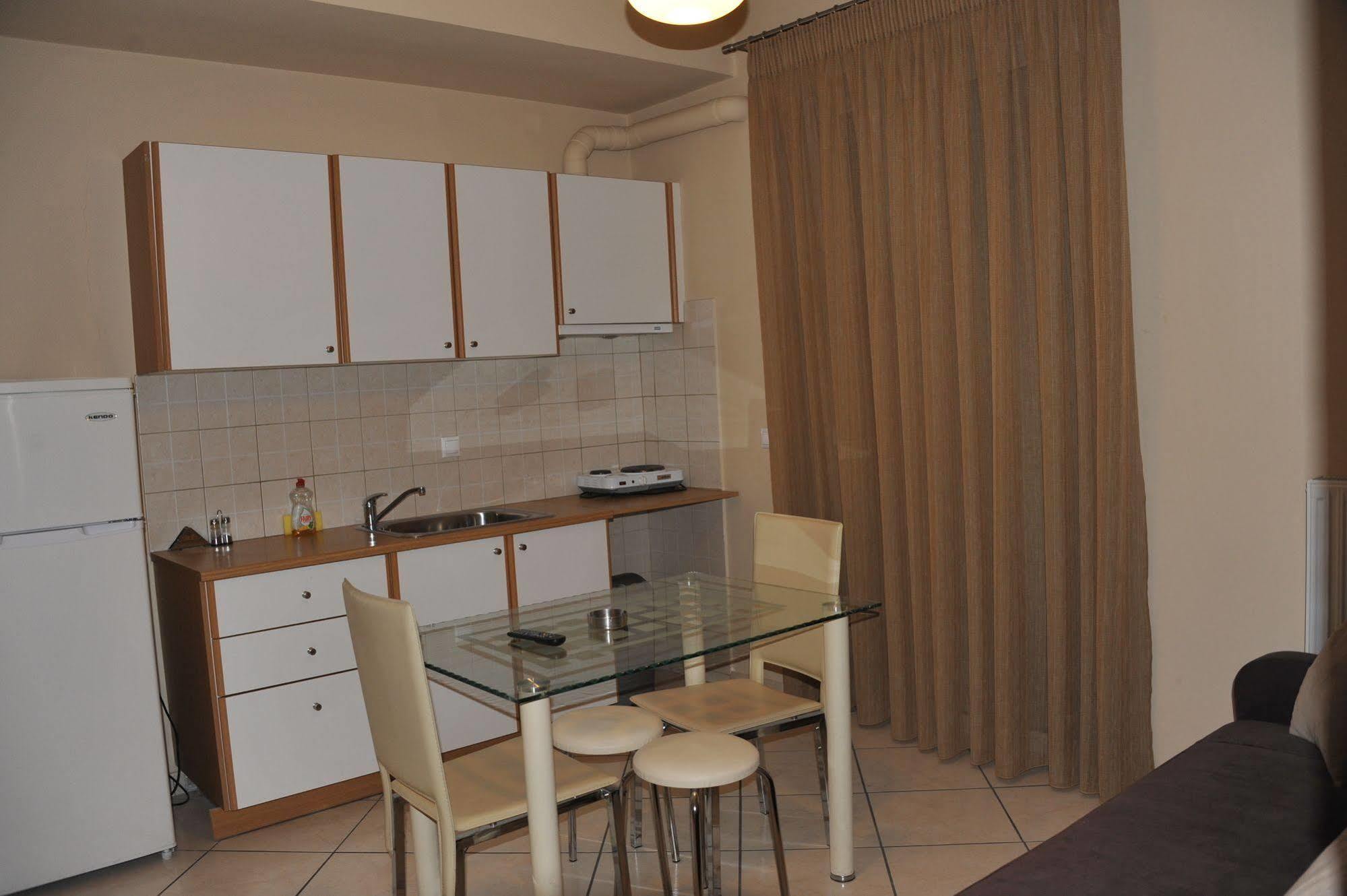 Ceragio Hotel & Apartments 特里波利斯 外观 照片